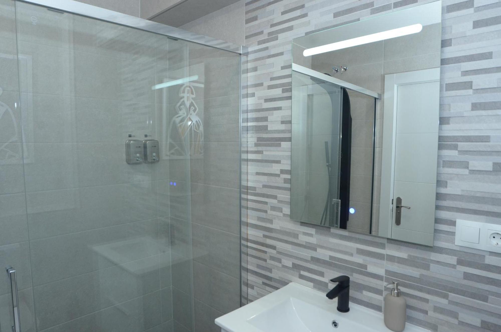 Alojamiento Beethoven Luxury มาลากา ภายนอก รูปภาพ