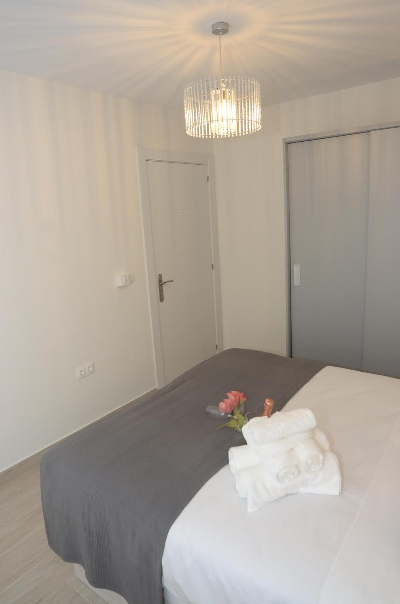 Alojamiento Beethoven Luxury มาลากา ภายนอก รูปภาพ